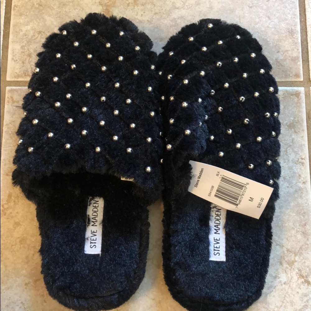 Steve Madden slippers